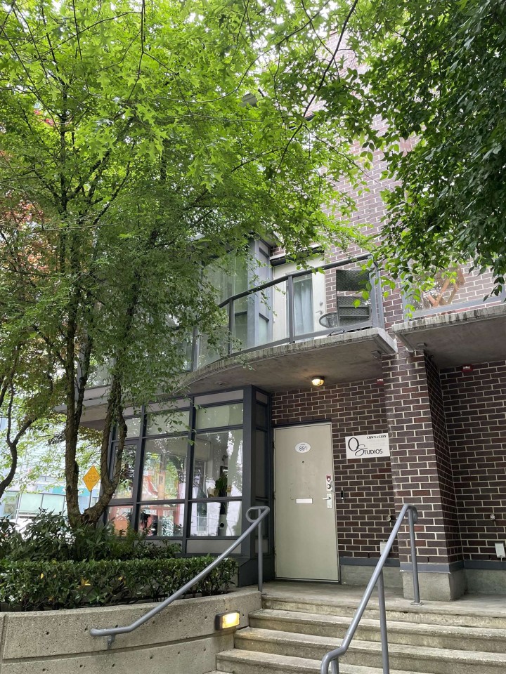 Photo 1 at 891 Helmcken Street, Downtown VW, Vancouver West
