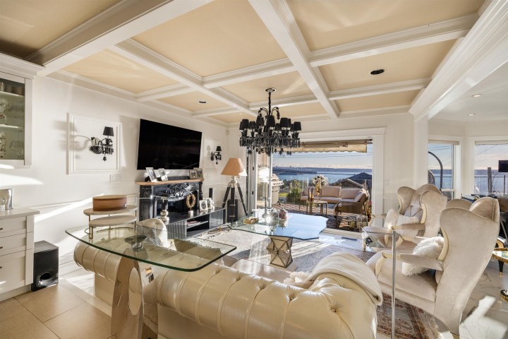 Photo 16 at 2198 Rosebery Avenue, Queens, West Vancouver