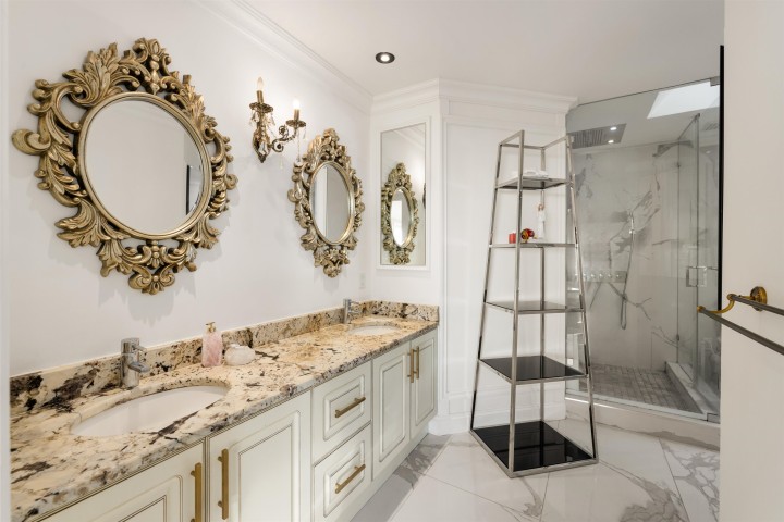 Photo 28 at 2198 Rosebery Avenue, Queens, West Vancouver