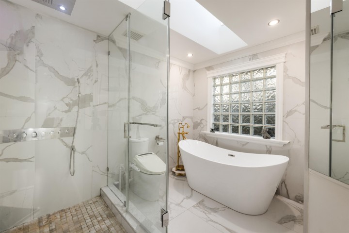 Photo 29 at 2198 Rosebery Avenue, Queens, West Vancouver