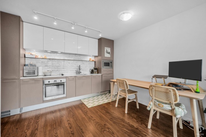 Photo 13 at 2205 - 8031 Nunavut Lane, Marpole, Vancouver West