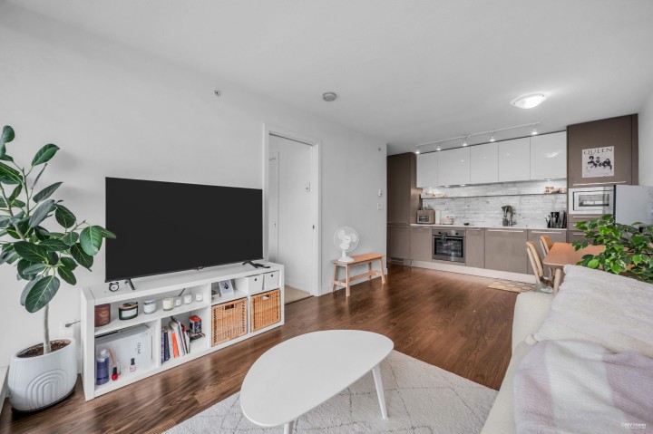 Photo 10 at 2205 - 8031 Nunavut Lane, Marpole, Vancouver West