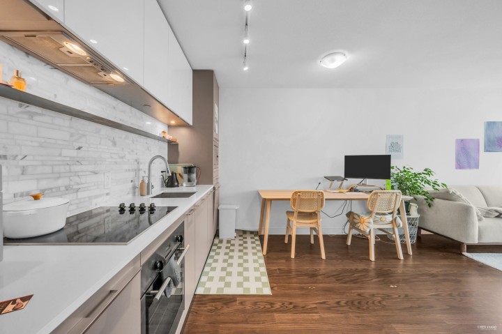 Photo 11 at 2205 - 8031 Nunavut Lane, Marpole, Vancouver West