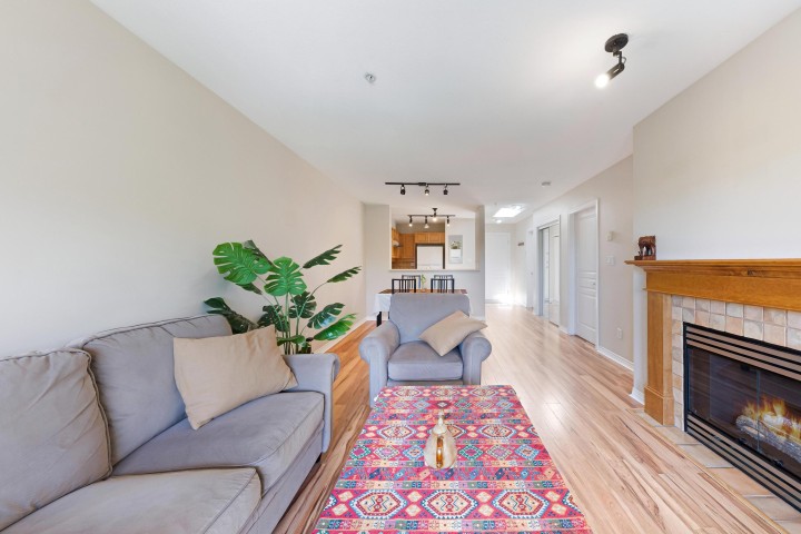 Photo 9 at 412 - 3333 W 4th Avenue, Kitsilano, Vancouver West