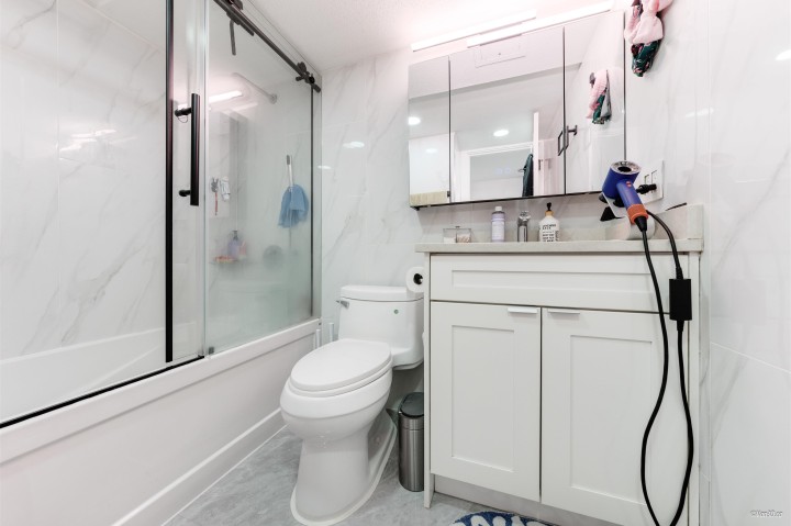 Photo 23 at 914 - 950 Drake Street, Downtown VW, Vancouver West