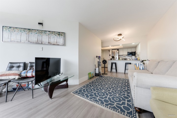 Photo 17 at 914 - 950 Drake Street, Downtown VW, Vancouver West