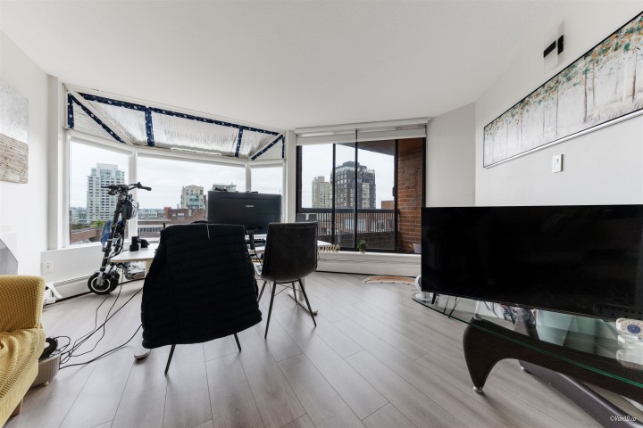 Photo 12 at 914 - 950 Drake Street, Downtown VW, Vancouver West