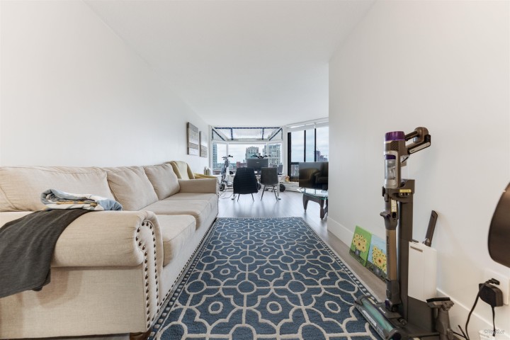 Photo 15 at 914 - 950 Drake Street, Downtown VW, Vancouver West