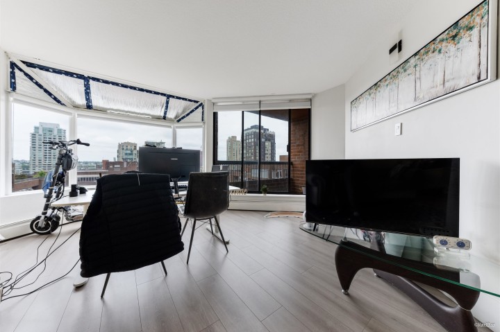 Photo 11 at 914 - 950 Drake Street, Downtown VW, Vancouver West