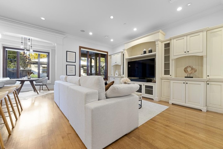 Photo 9 at 4085 W 36th Avenue, Dunbar, Vancouver West