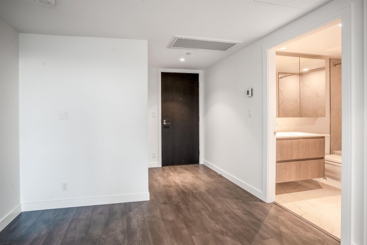 Photo 9 at 2201 - 1500 Fern Street, Lynnmour, North Vancouver