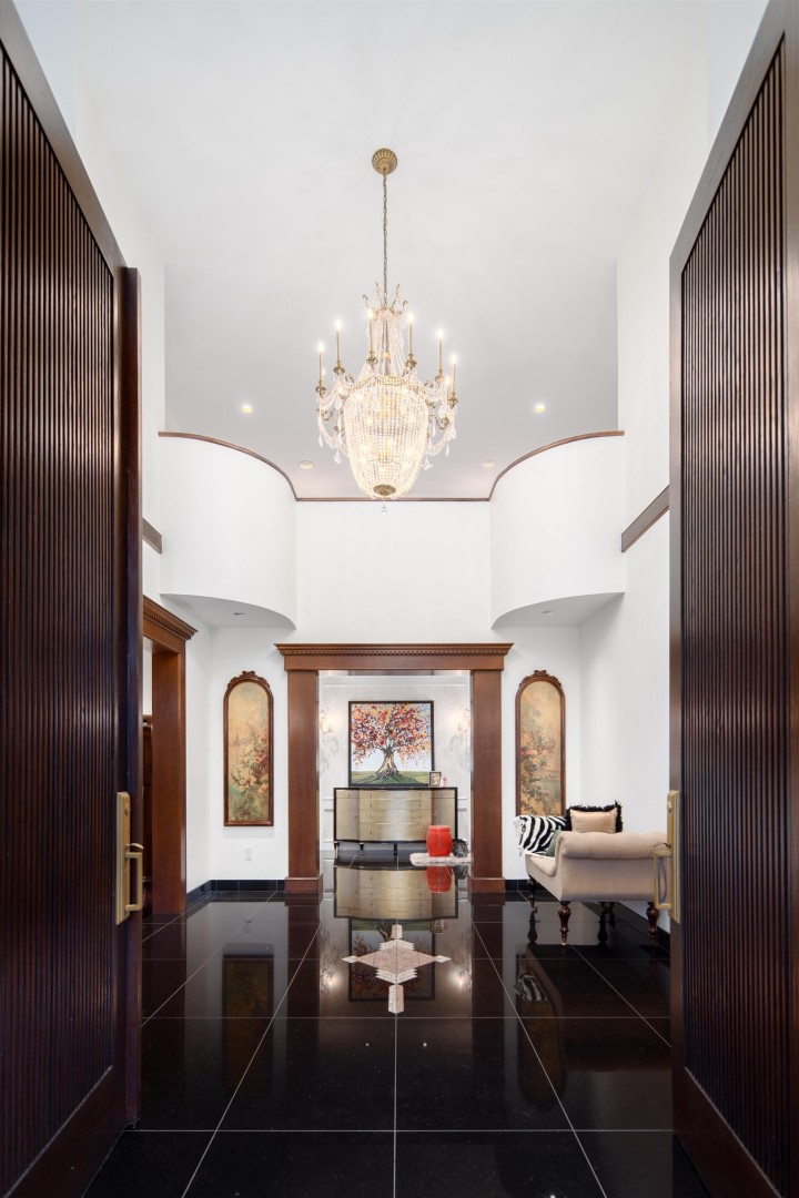 Photo 5 at 5550 Kingston Road, University VW, Vancouver West