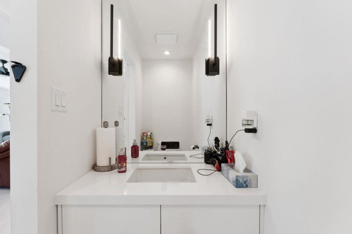 Photo 25 at 1725 Rosebery Avenue, Queens, West Vancouver