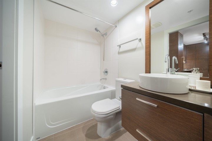 Photo 20 at 1905 - 535 Smithe Street, Downtown VW, Vancouver West