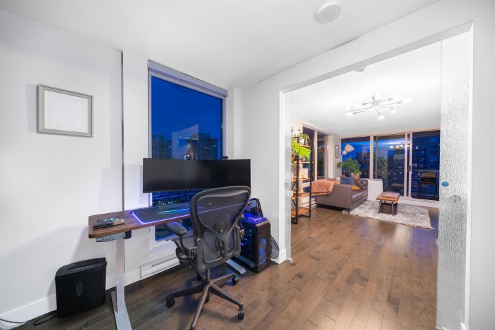 Photo 14 at 1905 - 535 Smithe Street, Downtown VW, Vancouver West