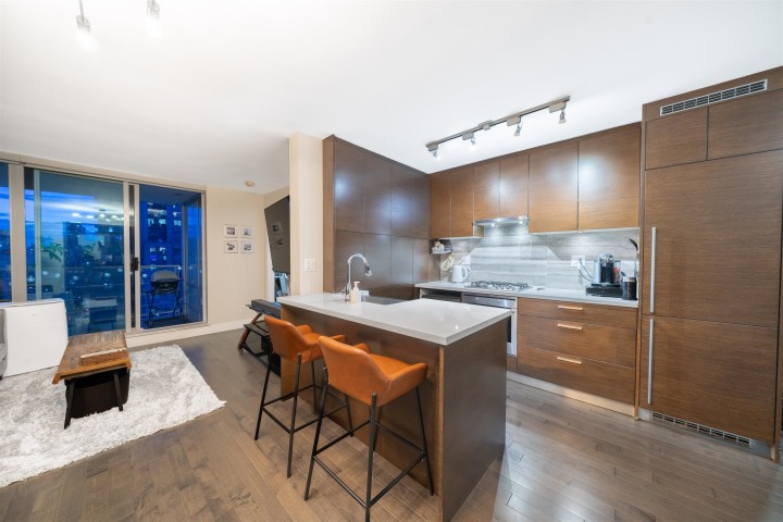 Photo 8 at 1905 - 535 Smithe Street, Downtown VW, Vancouver West