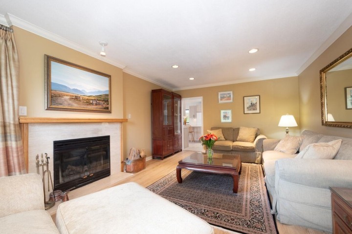 Photo 13 at 530 E Queens Road, Upper Lonsdale, North Vancouver