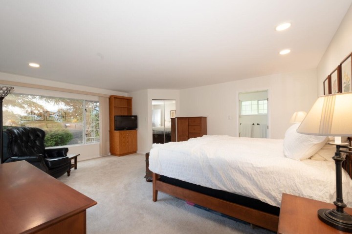 Photo 17 at 530 E Queens Road, Upper Lonsdale, North Vancouver