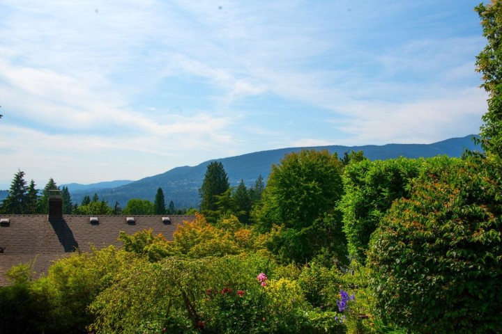 Photo 39 at 530 E Queens Road, Upper Lonsdale, North Vancouver