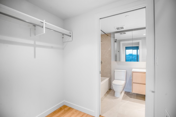 Photo 13 at 2202 - 1500 Fern Street, Lynnmour, North Vancouver