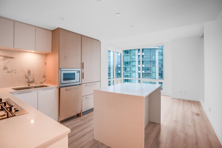 Photo 7 at 2202 - 1500 Fern Street, Lynnmour, North Vancouver