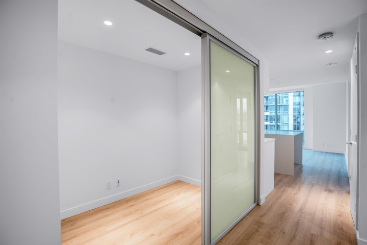 Photo 5 at 2202 - 1500 Fern Street, Lynnmour, North Vancouver