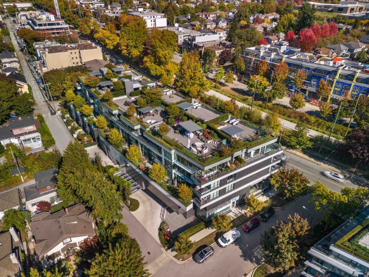 Photo 2 at 310 - 6333 West Boulevard, Kerrisdale, Vancouver West