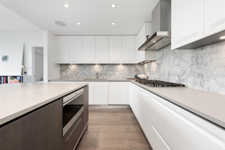 Photo 10 at 310 - 6333 West Boulevard, Kerrisdale, Vancouver West