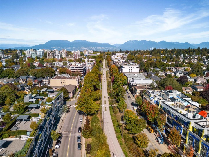 Photo 4 at 310 - 6333 West Boulevard, Kerrisdale, Vancouver West