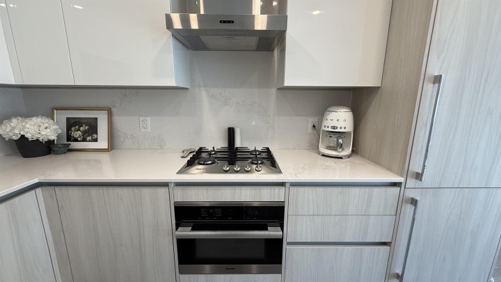 Photo 6 at 207 - 488 W 58th Avenue, South Cambie, Vancouver West