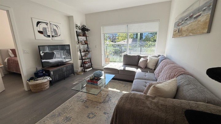 Photo 3 at 207 - 488 W 58th Avenue, South Cambie, Vancouver West