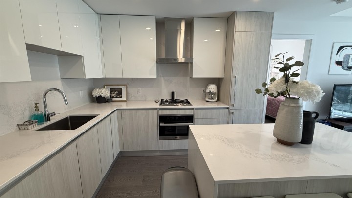 Photo 5 at 207 - 488 W 58th Avenue, South Cambie, Vancouver West