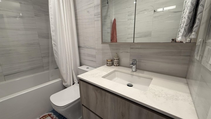 Photo 14 at 207 - 488 W 58th Avenue, South Cambie, Vancouver West