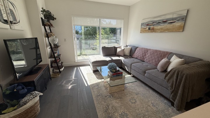 Photo 4 at 207 - 488 W 58th Avenue, South Cambie, Vancouver West