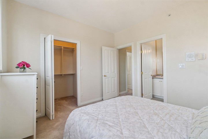 Photo 16 at 1303 W 67th Avenue, Marpole, Vancouver West