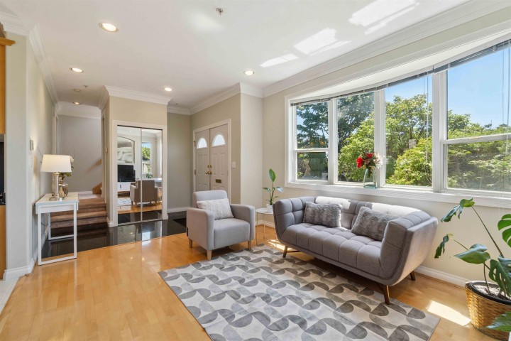 Photo 5 at 1303 W 67th Avenue, Marpole, Vancouver West