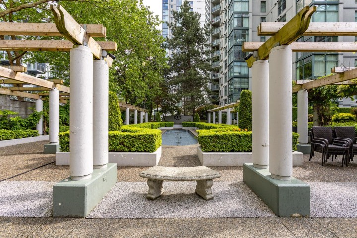 Photo 28 at B1002 - 1331 Homer Street, Yaletown, Vancouver West