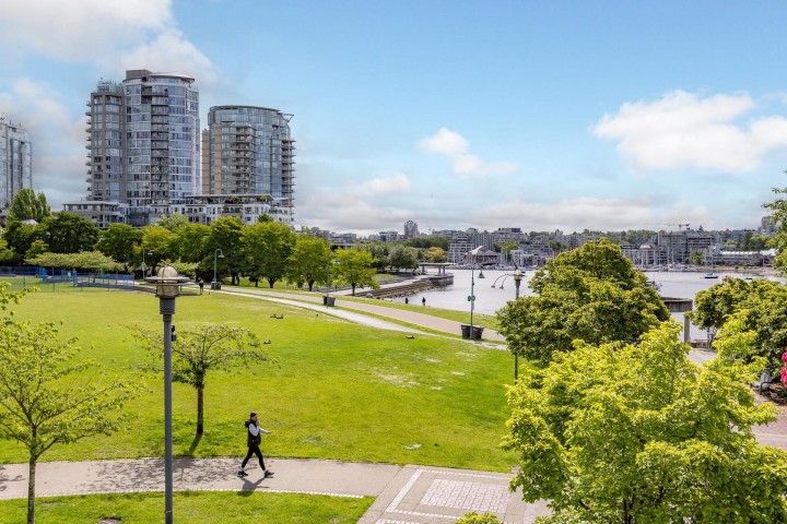 Photo 31 at B1002 - 1331 Homer Street, Yaletown, Vancouver West