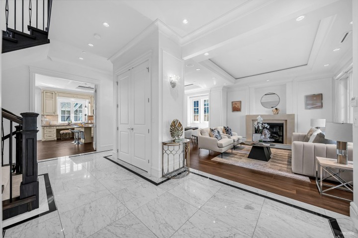 Photo 5 at 3176 W 35th Avenue, MacKenzie Heights, Vancouver West