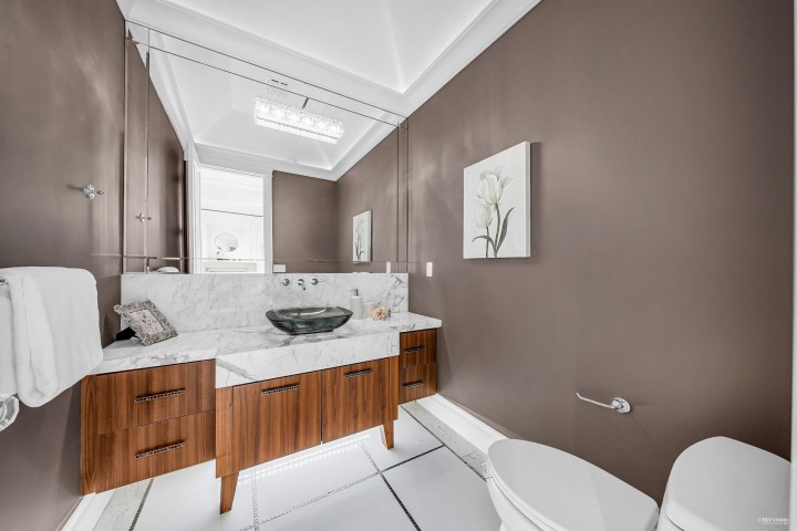 Photo 11 at 3176 W 35th Avenue, MacKenzie Heights, Vancouver West