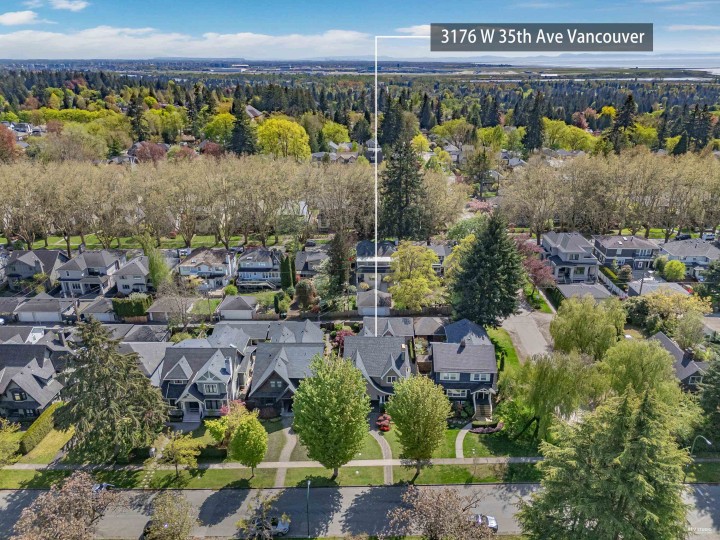 Photo 4 at 3176 W 35th Avenue, MacKenzie Heights, Vancouver West