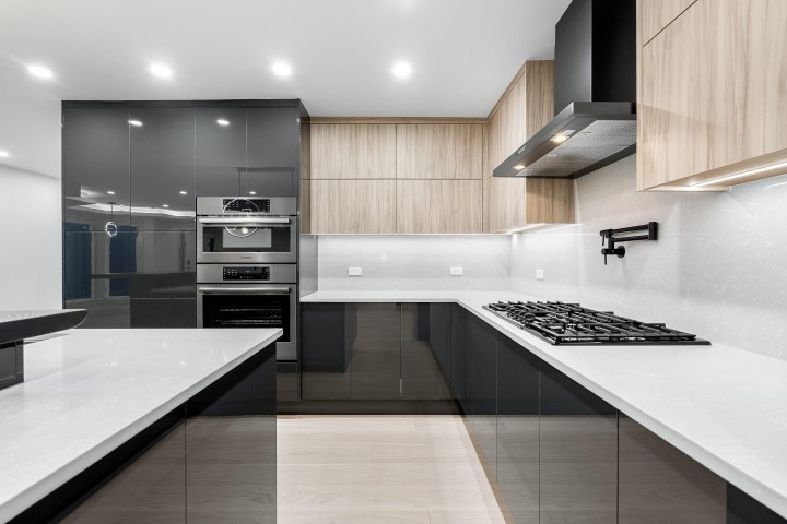 Photo 12 at 2050 Westdean Crescent, Ambleside, West Vancouver