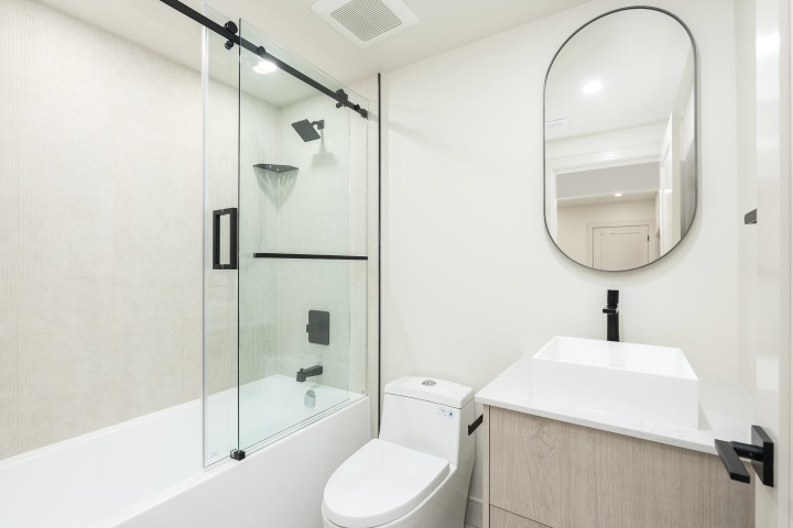 Photo 32 at 2050 Westdean Crescent, Ambleside, West Vancouver