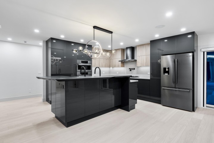 Photo 11 at 2050 Westdean Crescent, Ambleside, West Vancouver