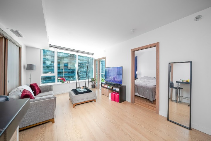 Photo 5 at 1219 - 68 Smithe Street, Downtown VW, Vancouver West