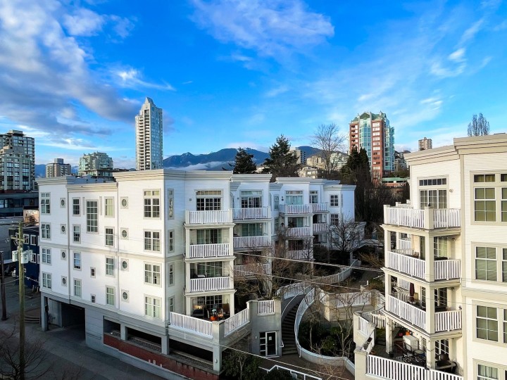 Photo 18 at 702 - 168 E Esplanade, Lower Lonsdale, North Vancouver