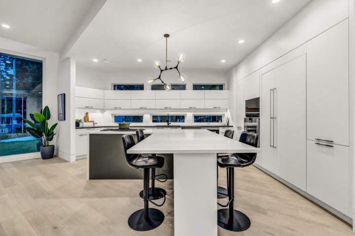 Photo 6 at 4500 Canterbury Crescent, Forest Hills NV, North Vancouver