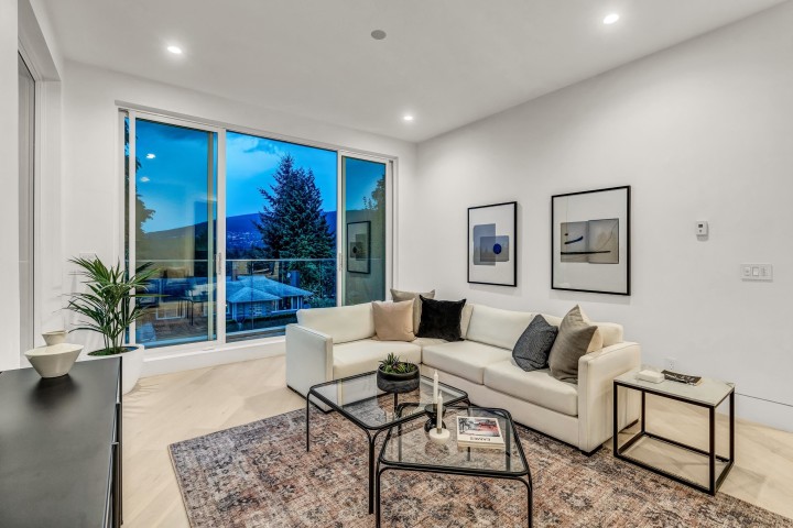 Photo 13 at 4500 Canterbury Crescent, Forest Hills NV, North Vancouver