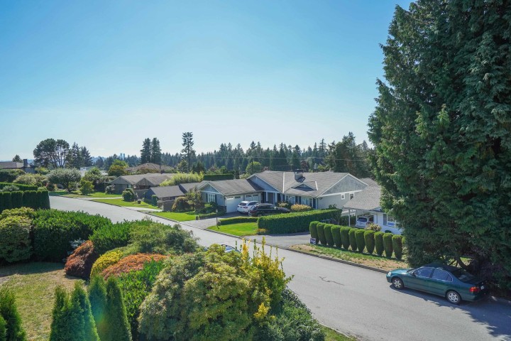 Photo 31 at 4500 Canterbury Crescent, Forest Hills NV, North Vancouver