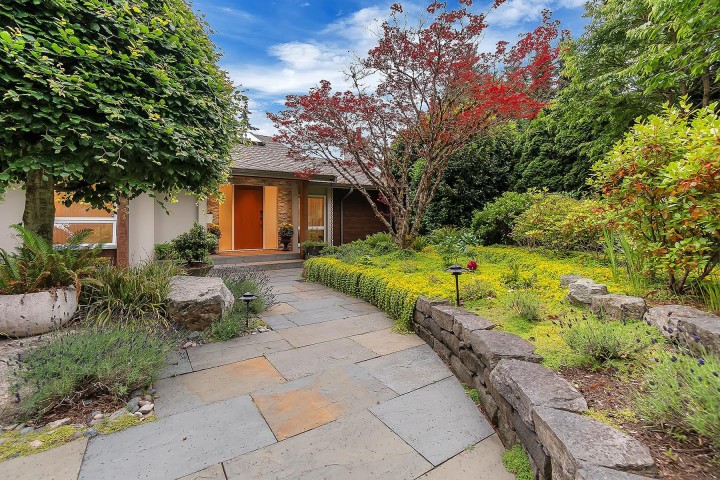 Photo 6 at 3706 Southridge Place, Westmount WV, West Vancouver